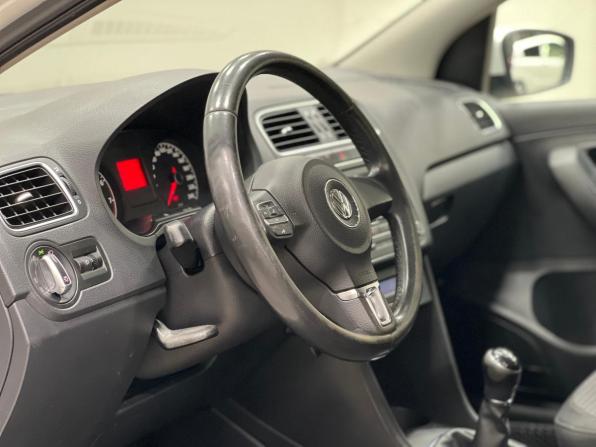 Volkswagen Polo V с пробегом 2012 года, цена 725 000 рублей, 189000 км, седан, Автокод Объявления