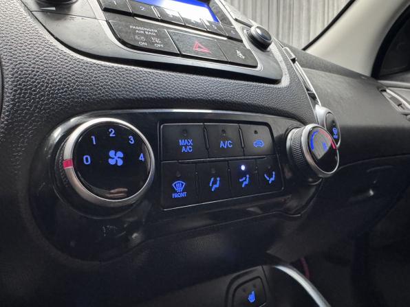 Hyundai ix35 I с пробегом 2011 года, цена 1 200 000 рублей, 232722 км, внедорожник, Автокод Объявления