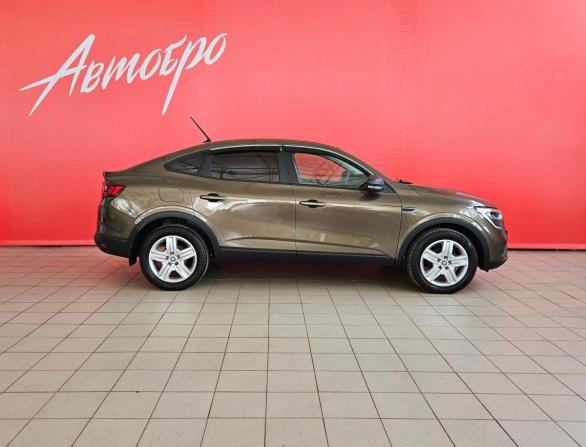 Renault Arkana I с пробегом 2020 года, цена 1 520 000 рублей, 138000 км, внедорожник, Автокод Объявления