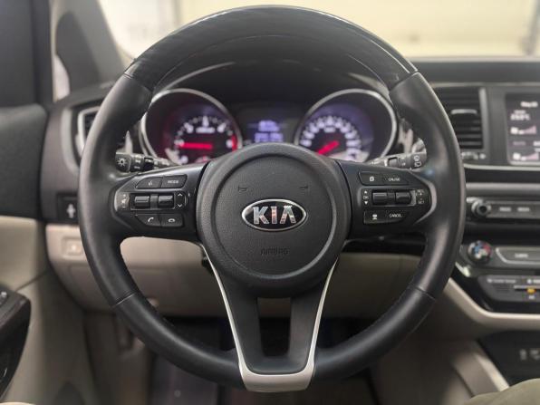 Kia Carnival III с пробегом 2019 года, цена 3 250 000 рублей, 87000 км, минивэн, Автокод Объявления