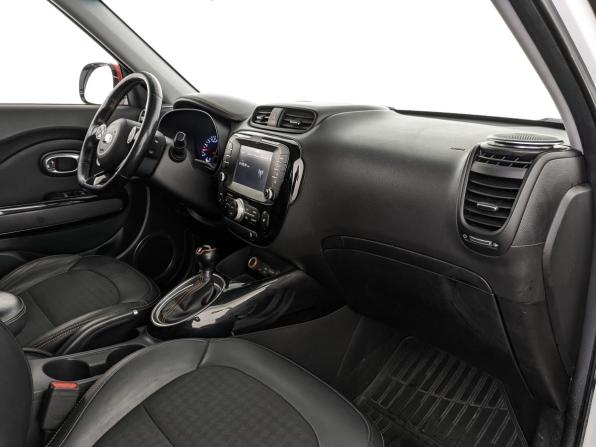 Kia Soul II Рестайлинг с пробегом 2017 года, цена 1 455 000 рублей, 138303 км, хэтчбек, Автокод Объявления