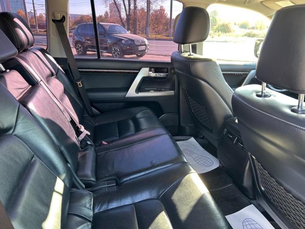 Toyota Land Cruiser 200 Series Рестайлинг 1 с пробегом 2013 года, цена 3 885 000 рублей, 178000 км, внедорожник, Автокод Объявления