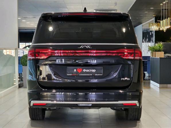 JAC RF8 с пробегом 2025 года, цена 4 499 000 рублей, 18 км, минивэн, Автокод Объявления