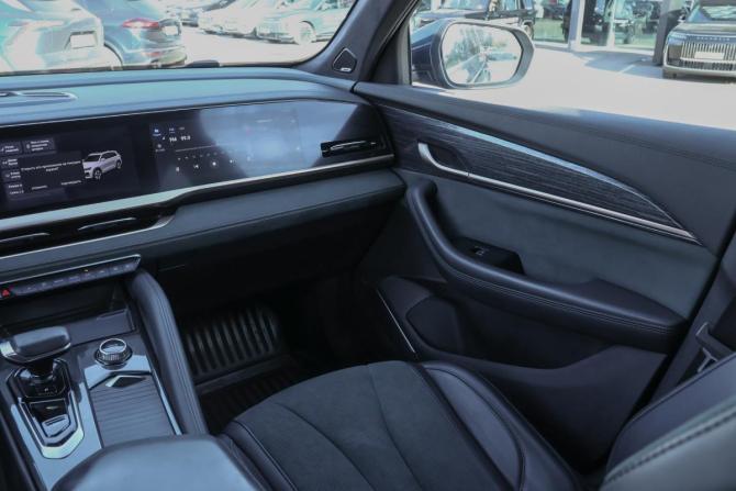 Geely Monjaro I с пробегом 2023 года, цена 3 363 000 рублей, 44083 км, внедорожник, Автокод Объявления