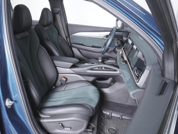 Geely Monjaro I с пробегом 2023 года, цена 2 920 000 рублей, 50266 км, внедорожник, Автокод Объявления