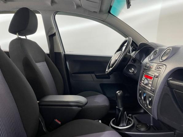 Ford Fusion I Рестайлинг с пробегом 2007 года, цена 459 900 рублей, 198024 км, хэтчбек, Автокод Объявления