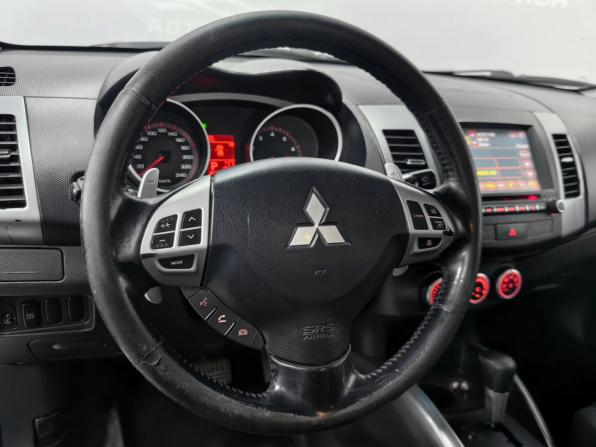 Mitsubishi Outlander II с пробегом 2007 года, цена 1 050 000 рублей, 300200 км, внедорожник, Автокод Объявления