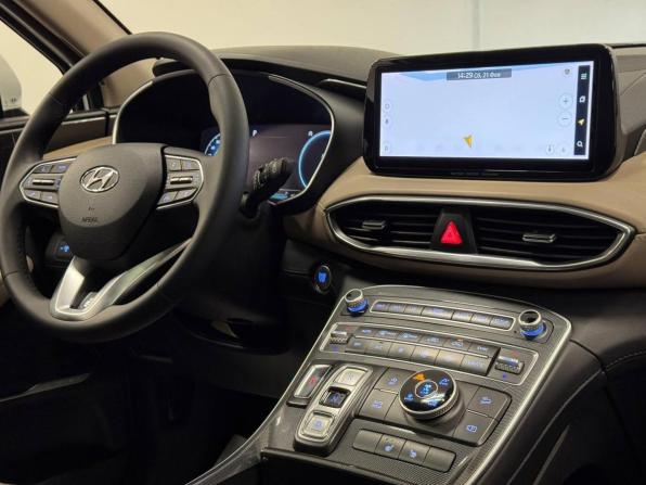 Hyundai Santa Fe IV Рестайлинг с пробегом 2020 года, цена 2 639 000 рублей, 66760 км, внедорожник, Автокод Объявления