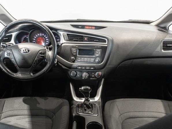 Kia Ceed II Рестайлинг с пробегом 2017 года, цена 1 495 000 рублей, 99950 км, универсал, Автокод Объявления