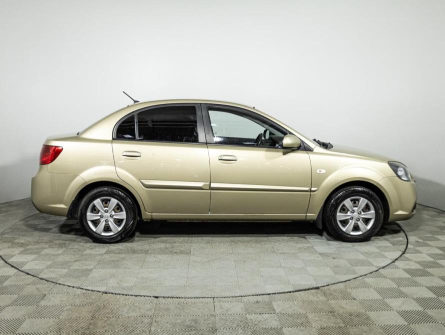 Kia Rio II Рестайлинг Санкт-Петербург  - изображение 4