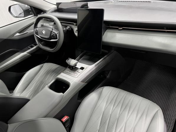 Changan Lamore с пробегом 2023 года, цена 1 845 000 рублей, 60888 км, седан, Автокод Объявления