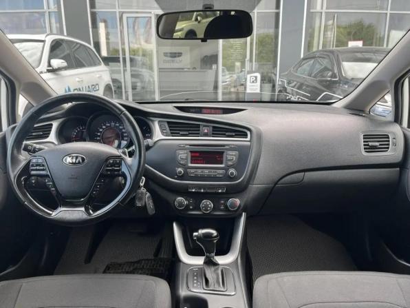 Kia Ceed II Рестайлинг с пробегом 2018 года, цена 1 350 000 рублей, 83555 км, хэтчбек, Автокод Объявления
