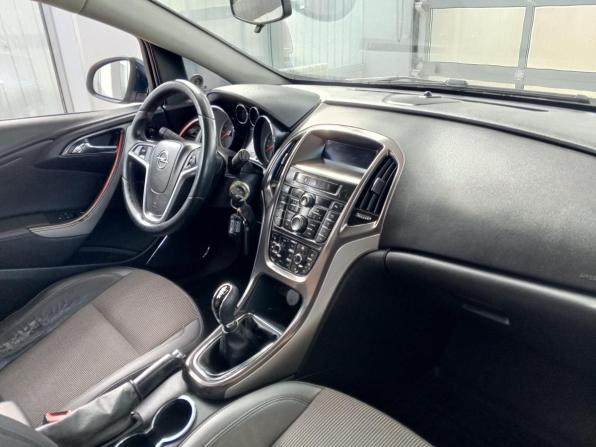 Opel Astra J с пробегом 2012 года, цена 560 000 рублей, 199000 км, хэтчбек, Автокод Объявления