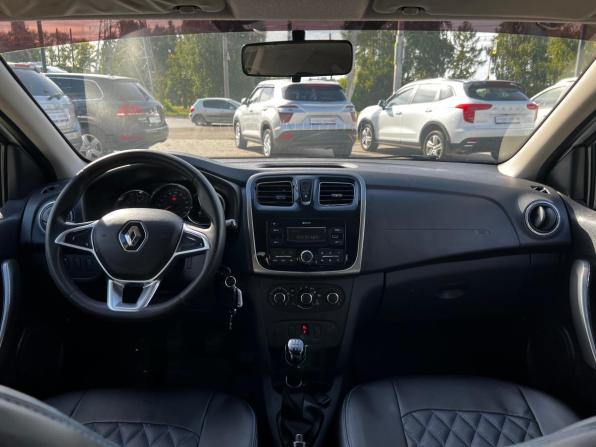 Renault Logan II Рестайлинг с пробегом 2021 года, цена 899 000 рублей, 99531 км, седан, Автокод Объявления