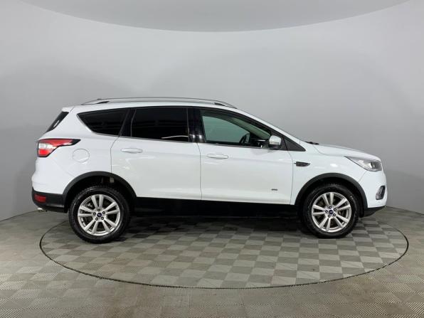 Ford Kuga II Рестайлинг с пробегом 2017 года, цена 1 571 000 рублей, 133701 км, внедорожник, Автокод Объявления