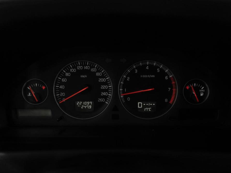 Volvo XC70 I Рестайлинг Москва  - изображение 11