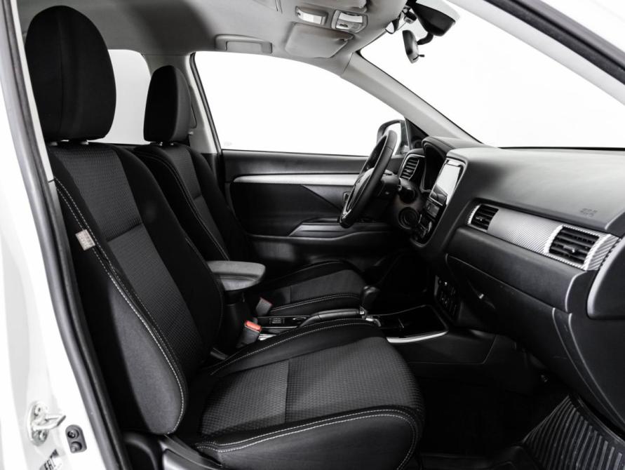 Mitsubishi Outlander III Рестайлинг 2 Санкт-Петербург  - изображение 20