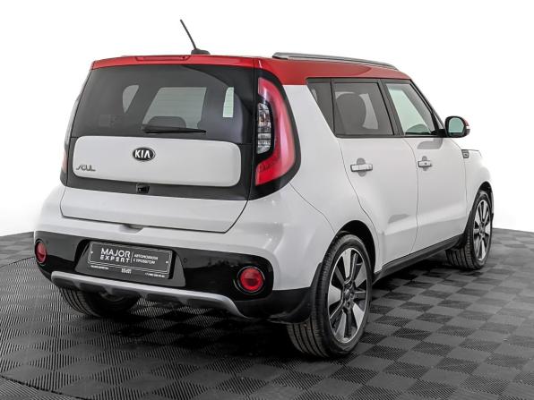Kia Soul II Рестайлинг с пробегом 2018 года, цена 1 590 000 рублей, 111582 км, хэтчбек, Автокод Объявления