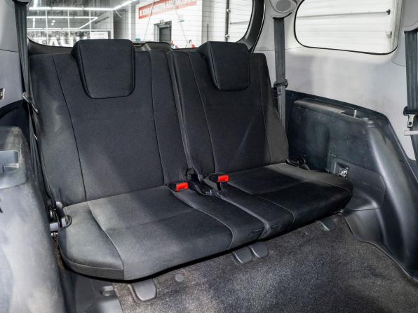 Toyota Wish II с пробегом 2011 года, цена 1 100 000 рублей, 252620 км, минивэн, Автокод Объявления