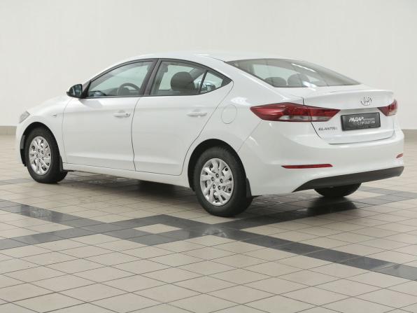 Hyundai Elantra VI (AD) с пробегом 2016 года, цена 946 000 рублей, 253600 км, седан, Автокод Объявления