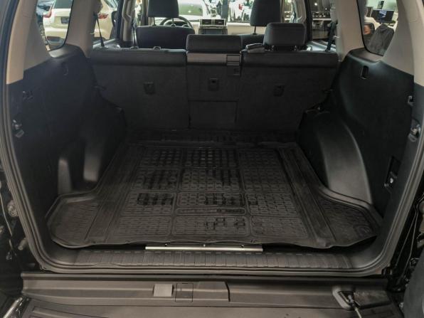 Toyota Land Cruiser Prado 150 Series Рестайлинг 1 с пробегом 2015 года, цена 3 830 000 рублей, 230095 км, внедорожник, Автокод Объявления