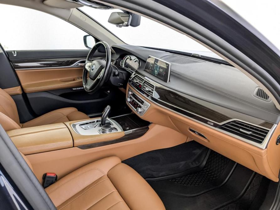 BMW 7 серии VI (G11/G12) Москва  - изображение 11
