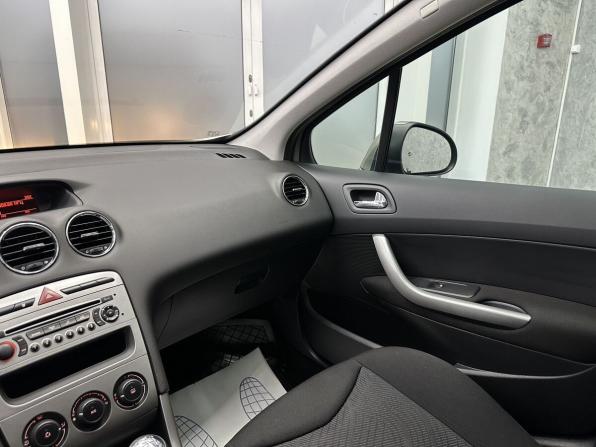 Peugeot 308 I Рестайлинг с пробегом 2012 года, цена 595 000 рублей, 129138 км, хэтчбек, Автокод Объявления