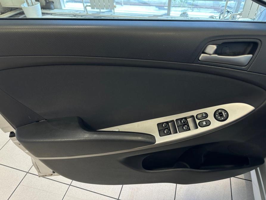 Hyundai Solaris I Рестайлинг Волгоград  - изображение 14