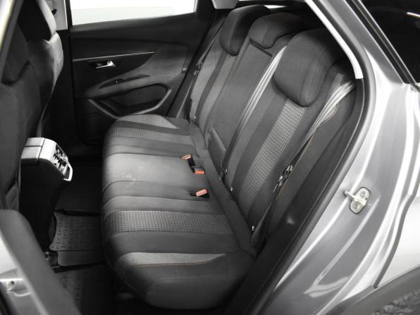 Peugeot 3008 II с пробегом 2019 года, цена 1 295 200 рублей, 202858 км, внедорожник, Автокод Объявления