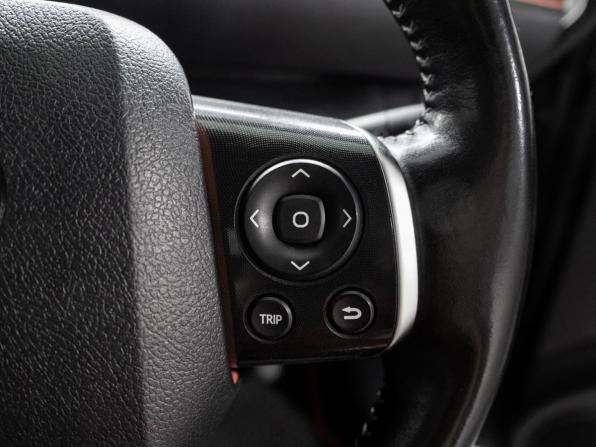 Toyota Sienta II Рестайлинг с пробегом 2021 года, цена 1 629 500 рублей, 62998 км, компактвэн, Автокод Объявления