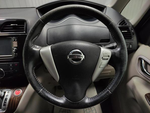 Nissan Serena IV (C26) с пробегом 2014 года, цена 1 400 000 рублей, 214000 км, минивэн, Автокод Объявления