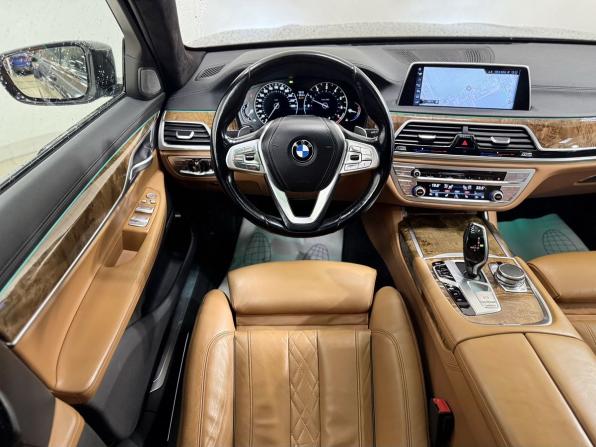 BMW 7 серии VI (G11/G12) с пробегом 2016 года, цена 3 450 000 рублей, 95537 км, седан, Автокод Объявления