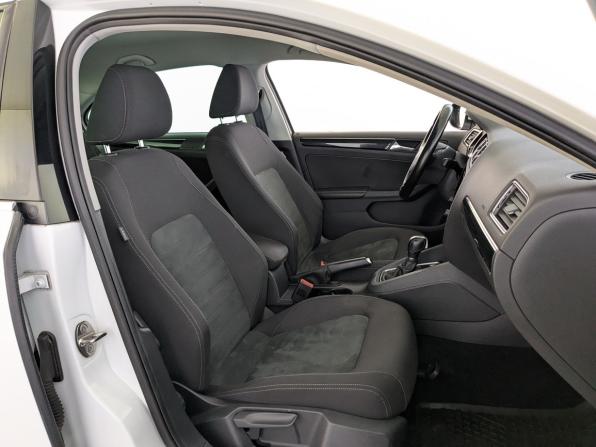 Volkswagen Jetta VI Рестайлинг с пробегом 2016 года, цена 1 490 000 рублей, 81427 км, седан, Автокод Объявления