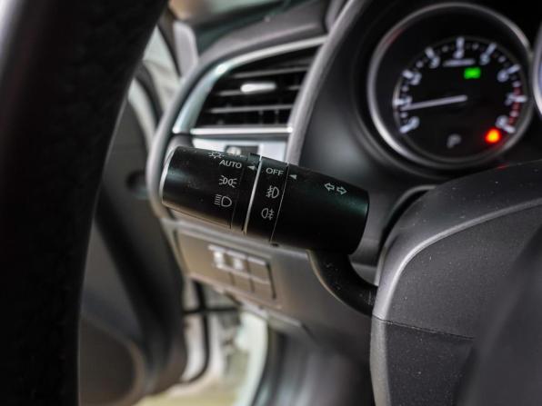 Mazda 6 III (GJ) Рестайлинг с пробегом 2015 года, цена 2 119 000 рублей, 107175 км, седан, Автокод Объявления