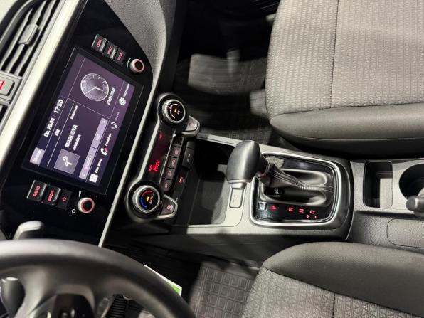 Kia Rio IV Рестайлинг с пробегом 2021 года, цена 1 750 000 рублей, 73472 км, седан, Автокод Объявления