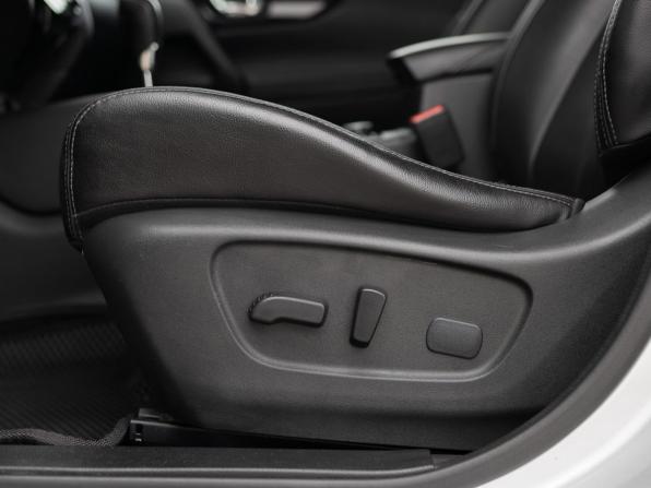 Nissan Qashqai II с пробегом 2016 года, цена 1 640 000 рублей, 143264 км, внедорожник, Автокод Объявления