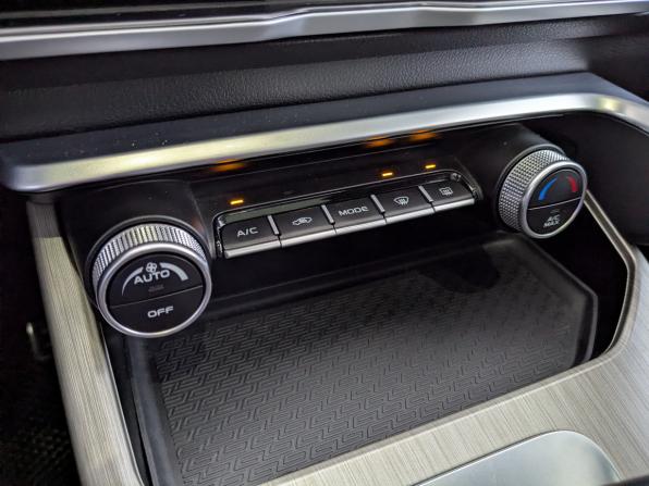 Geely Coolray I с пробегом 2024 года, цена 1 990 000 рублей, 28379 км, внедорожник, Автокод Объявления