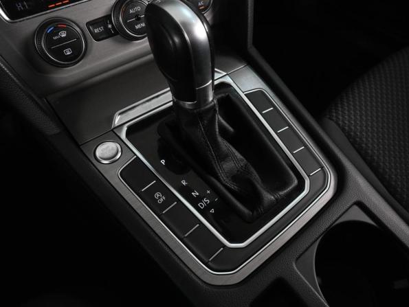 Volkswagen Passat B8 с пробегом 2016 года, цена 1 499 000 рублей, 229662 км, седан, Автокод Объявления