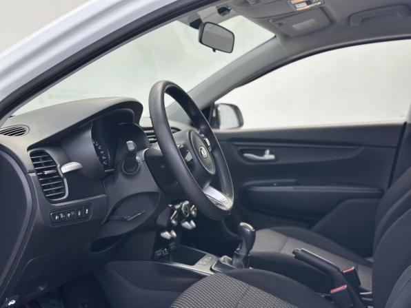 Kia Rio IV с пробегом 2017 года, цена 1 008 000 рублей, 168000 км, седан, Автокод Объявления