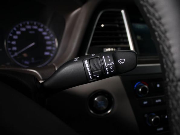 Hyundai Genesis II с пробегом 2015 года, цена 1 599 000 рублей, 164910 км, седан, Автокод Объявления