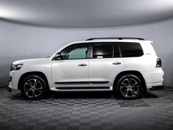 Toyota Land Cruiser 200 Series Рестайлинг 2 с пробегом 2020 года, цена 8 500 000 рублей, 124966 км, внедорожник, Автокод Объявления