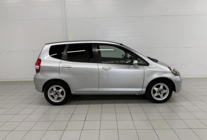 Honda Fit I с пробегом 2002 года, цена 495 000 рублей, 219844 км, хэтчбек, Автокод Объявления
