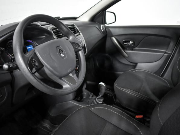 Renault Logan II с пробегом 2015 года, цена 729 000 рублей, 82000 км, седан, Автокод Объявления
