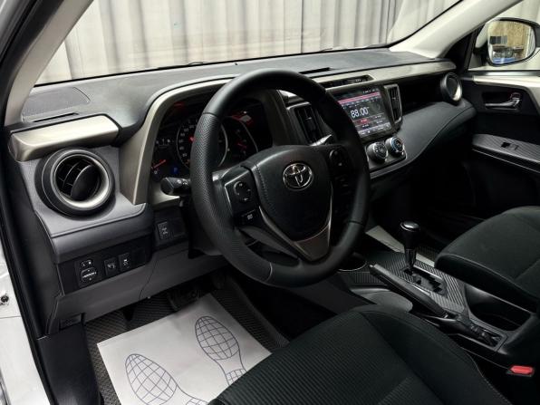 Toyota RAV4 IV (XA40) с пробегом 2015 года, цена 1 749 000 рублей, 192401 км, внедорожник, Автокод Объявления