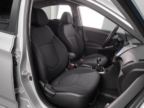 Hyundai Solaris I Рестайлинг с пробегом 2015 года, цена 1 149 000 рублей, 178786 км, седан, Автокод Объявления
