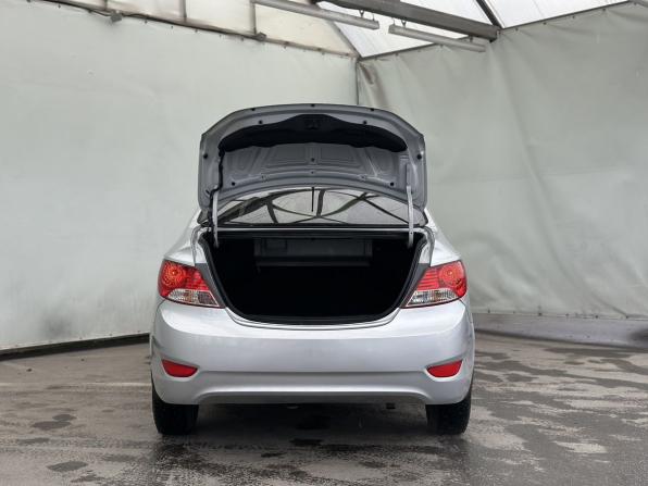 Hyundai Solaris I с пробегом 2013 года, цена 871 000 рублей, 174500 км, седан, Автокод Объявления
