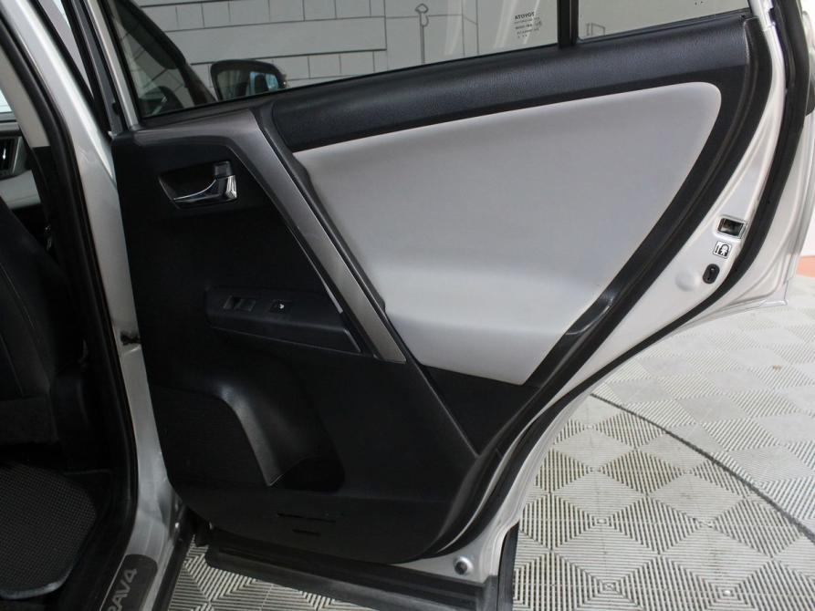 Toyota RAV4 IV (XA40) Рестайлинг Москва  - изображение 24