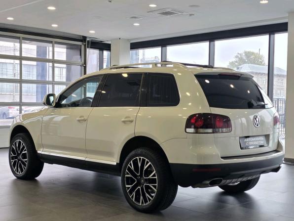Volkswagen Touareg I Рестайлинг с пробегом 2010 года, цена 893 000 рублей, 208005 км, внедорожник, Автокод Объявления