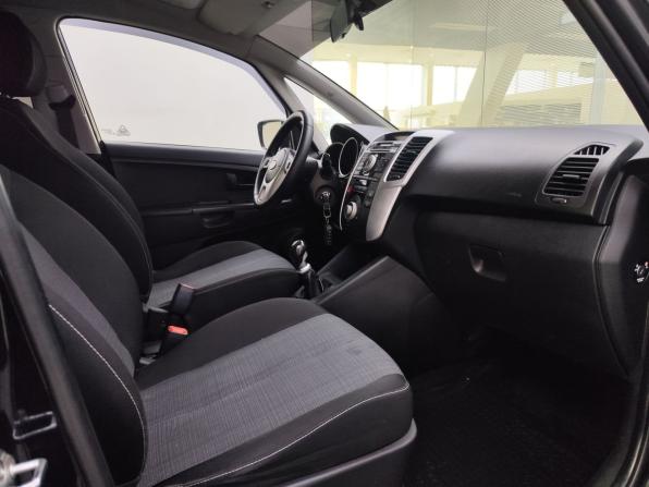 Kia Venga I с пробегом 2012 года, цена 740 000 рублей, 220612 км, компактвэн, Автокод Объявления