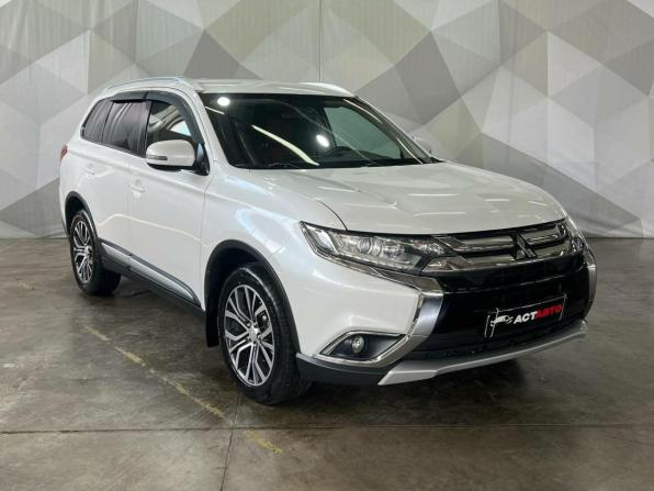 Mitsubishi Outlander III Рестайлинг 3 с пробегом 2018 года, цена 2 000 000 рублей, 189190 км, внедорожник, Автокод Объявления